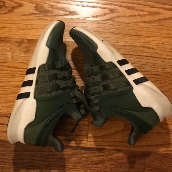 sneakers - Picture 3 of 4